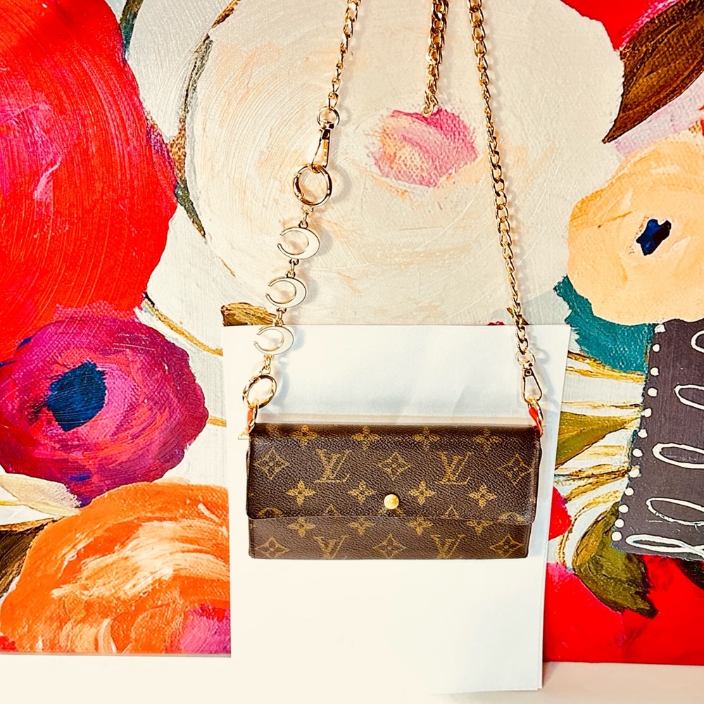 Sold out Monogram The Sarah long wallet with Gold Chain. - Picture 14 of 14